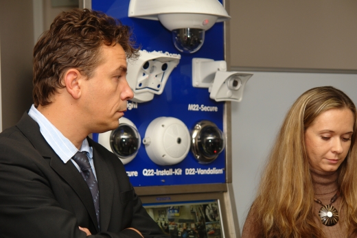 Представители Mobotix AG - Джулия Платнер и Лючан Чиабану